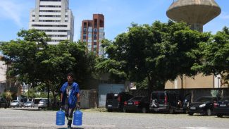 Após privatização, Sabesp registra mais receita, demissão e vazamentos