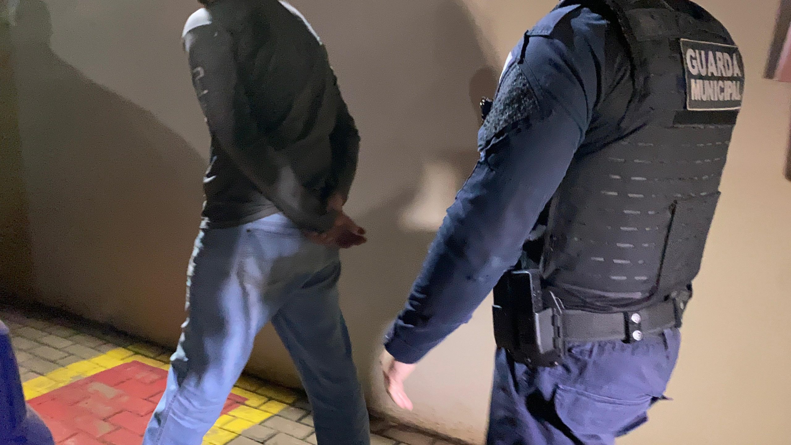 Homem é detido após recusar teste do etilômetro