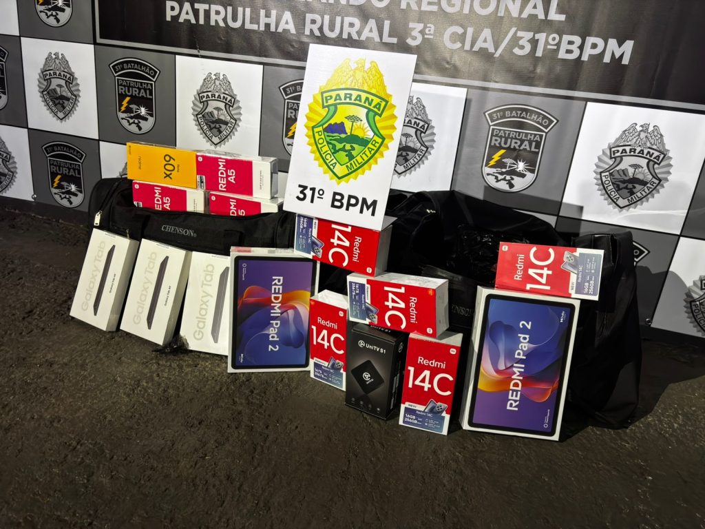 Polícia apreende cigarros, celulares e tablets contrabandeados em Corbélia Polícia apreende cigarros, celulares e tablets contrabandeados em Corbélia