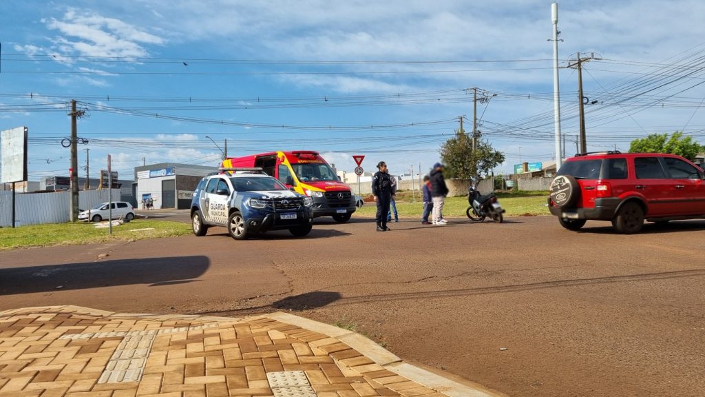 Mulher fica ferida em acidente no Floresta Mulher fica ferida em acidente no Floresta