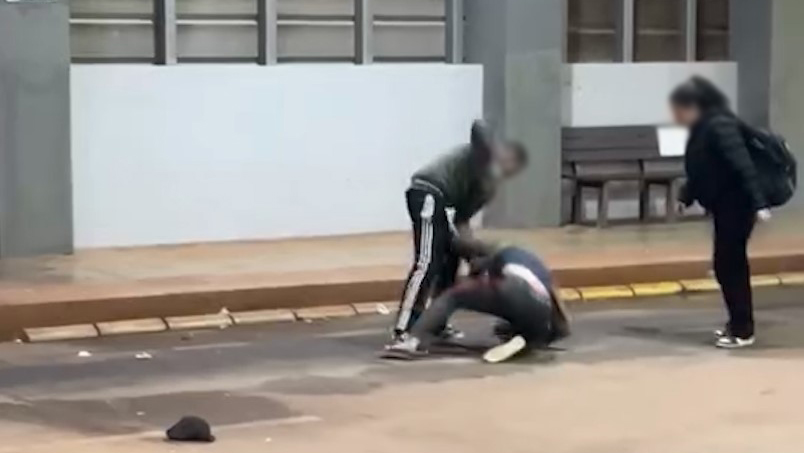 Briga com “chave de braço” vira UFC improvisado no Terminal Nordeste em Cascavel