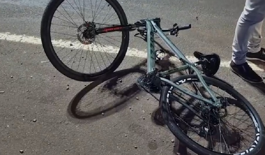 Ciclista que sofreu acidente na Avenida Brasil procura por bicicleta
