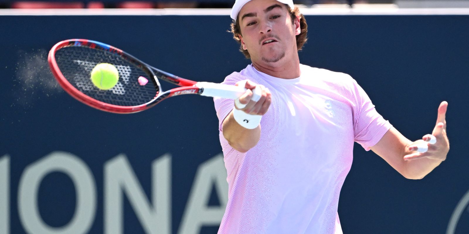 João Fonseca cai para qualifier na estreia do Masters 1000 de Toronto João Fonseca cai para qualifier na estreia do Masters 1000 de Toronto