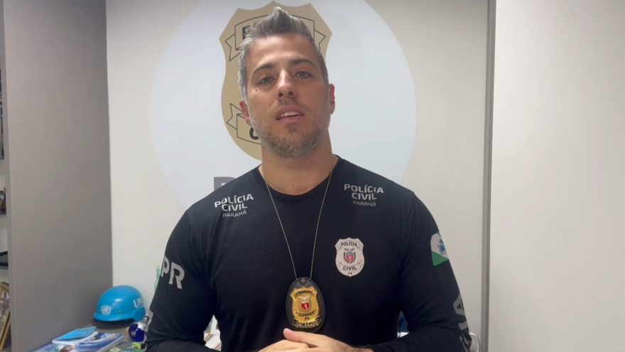 Cão Bob resgatado após ser queimado com cigarro e forçado a fumar maconha