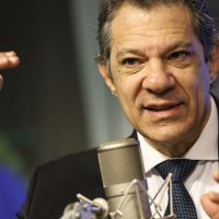 Imagem referente a Haddad diz que pode haver conversa entre Lula e Trump sobre tarifas