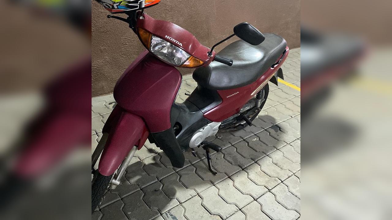 Motocicleta é furtada em frente a Shopping em Cascavel