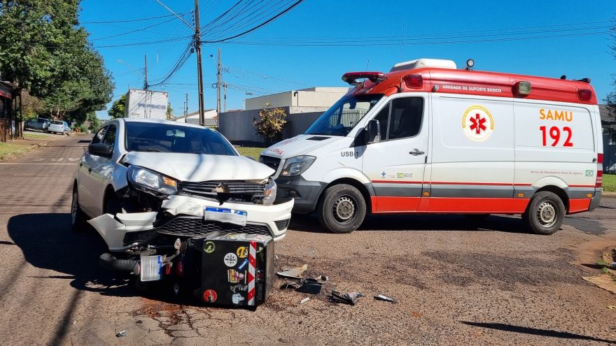 Acidente envolvendo três veículos deixa motociclista ferido no Nova Cidade
