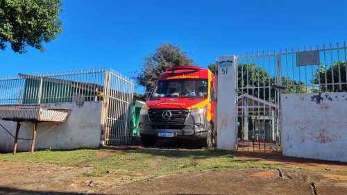 Com ferimento na perna, idoso é socorrido pelo Siate na Rua Platão Imagem referente a Com ferimento na perna, idoso é socorrido pelo Siate na Rua Platão