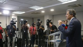 Tesouro dos EUA procura Haddad para agendar reunião sobre tarifaço