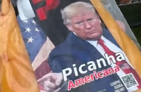 Frigorífico vende picanha com o rosto de Trump estampado e dá 50% de desconto Imagem referente a Frigorífico vende picanha com o rosto de Trump estampado e dá 50% de desconto