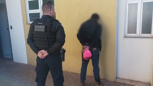 Imagem referente a Monitorado causa confusão no Terminal Oeste e acaba detido pela Guarda Municipal