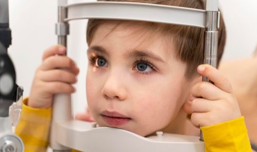 Retinoblastoma: o inimigo invisível que pode ser vencido com diagnóstico precoce Retinoblastoma: o inimigo invisível que pode ser vencido com diagnóstico precoce