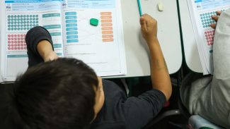 Vagas na área de educação fazem o desemprego ser o menor já registrado