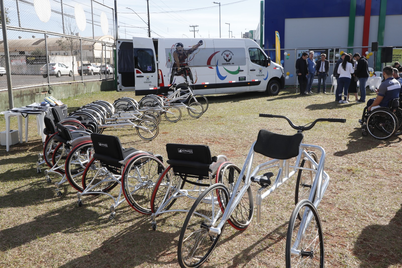 Paradesporto de Cascavel recebe van adaptada e amplia mobilidade e acesso de atletas com deficiência