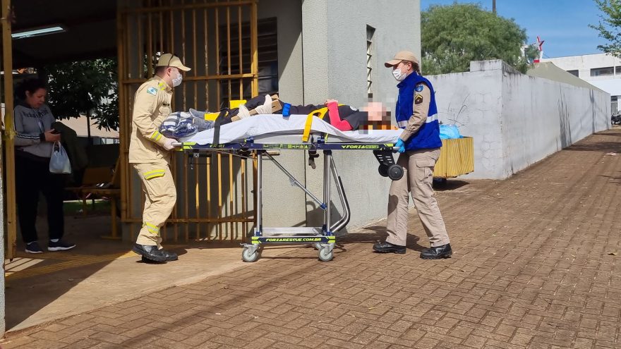 Adolescente é socorrida pelo Siate no Colégio Itagiba Fortunato