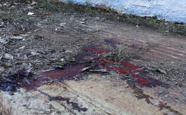 Idosa é espancada com pauladas na cabeça ao sair da casa de parentes