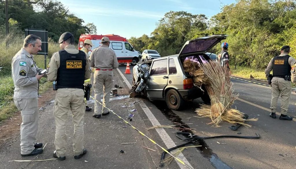 Acidente fatal: Motorista de Uno morre em grave colisão contra caminhão em rodovia