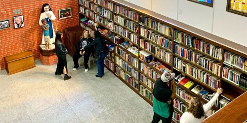 Imagem referente a Pessoas em situação de rua passam a contar com biblioteca em São Paulo