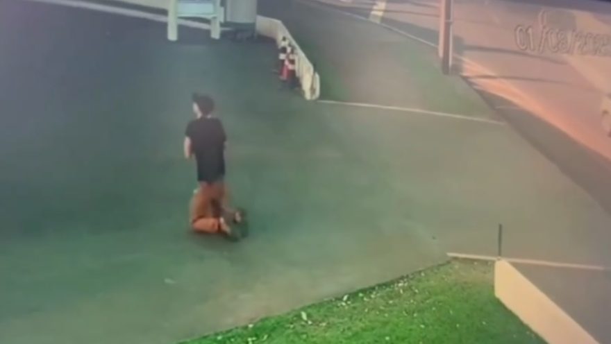 Homem fica em estado grave ao ser esfaqueado no pescoço durante discussão de trânsito