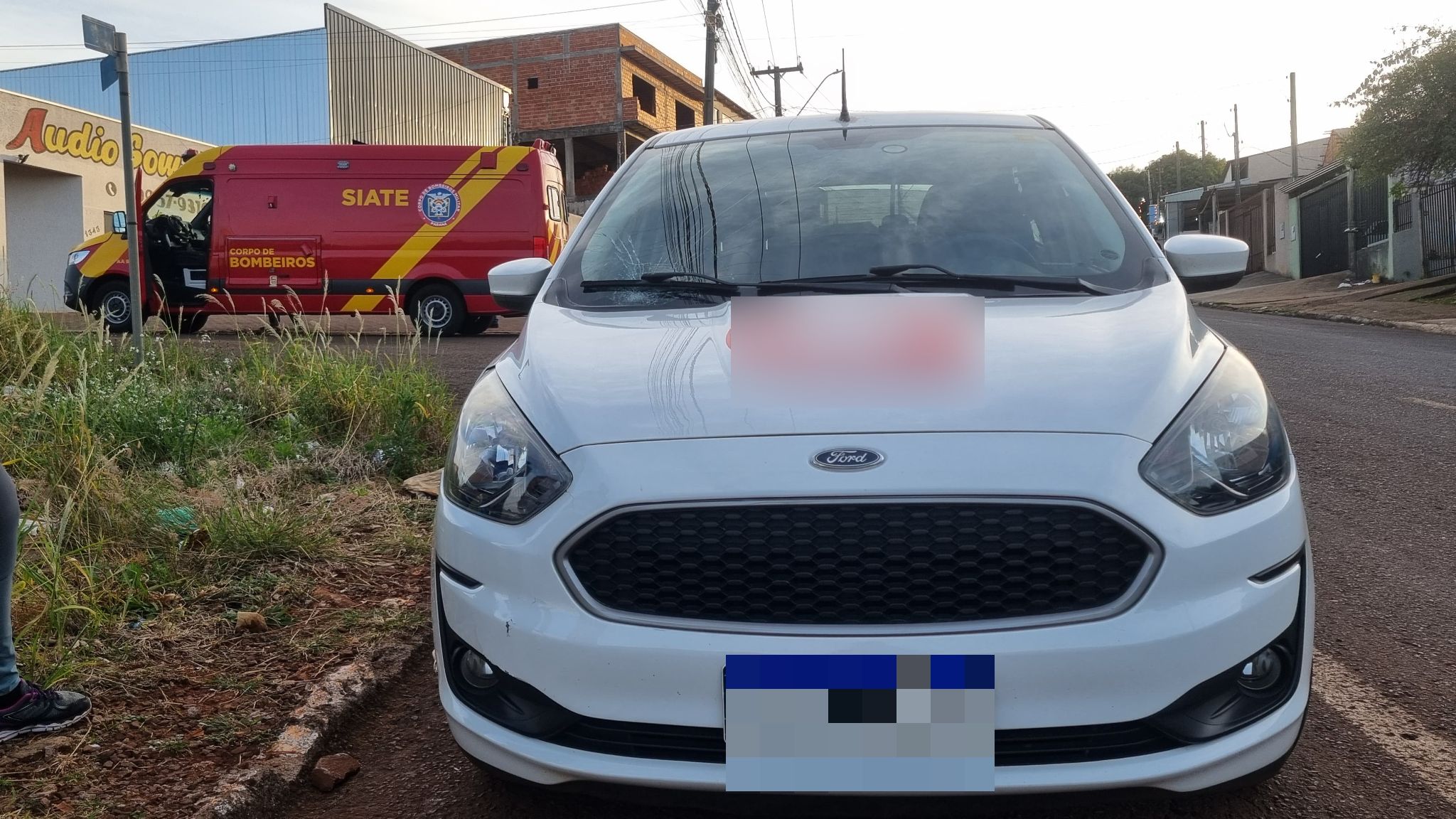 Jovem é vítima de atropelamento na Rua Europa, em Cascavel Jovem é vítima de atropelamento na Rua Europa, em Cascavel