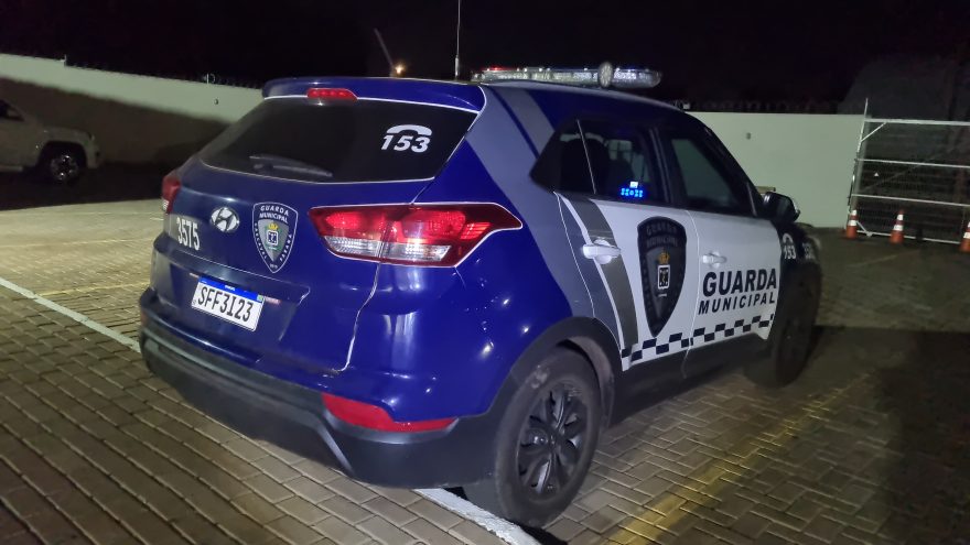 Homem é detido após ameaçar GMs e se aproximar de adolescentes em terminal de Cascavel