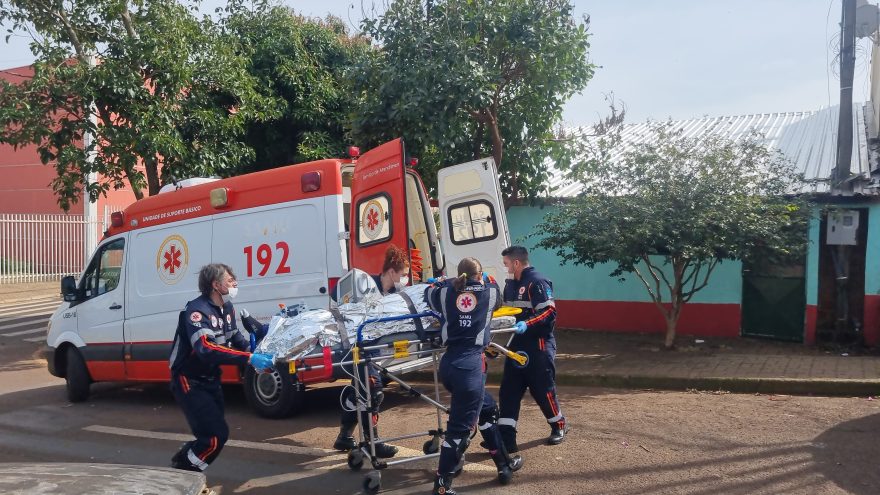 Socorristas do Samu vencem corrida contra a morte e salvam idoso no Esmeralda