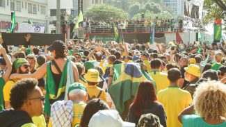 Ato em São Paulo pede anistia a Bolsonaro e exalta Trump