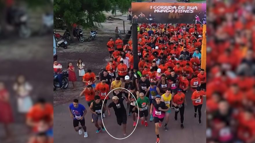 De chinelo e com a coragem que só a cachaça dá, homem invade corrida e vira lenda