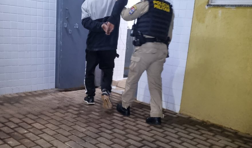 Polícia Militar prende foragido da Justiça pelo crime de furto em Cascavel