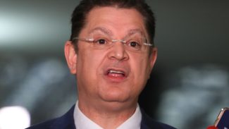 Oposição ocupa plenários por anistia a 8/01 e impeachment de Moraes