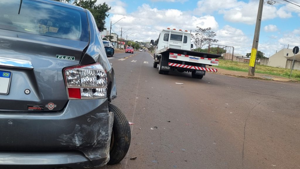Colisão traseira é registrada no bairro Santa Cruz