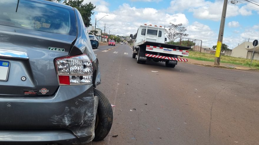 Colisão traseira é registrada no bairro Santa Cruz