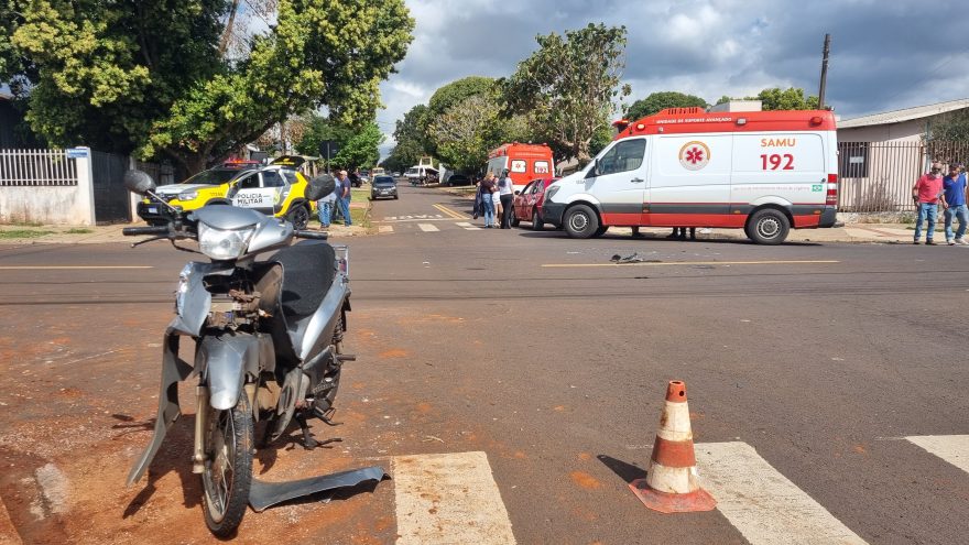 Pai e filho sofrem acidente de trânsito no Bairro Periolo