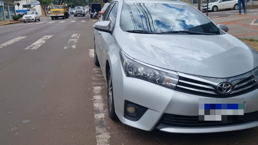 Homem é atropelado por Corolla no Centro de Cascavel