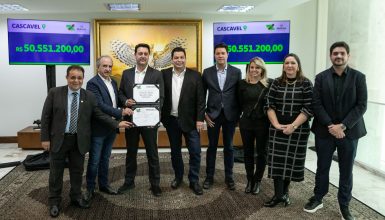 Imagem referente a Com articulação da Prefeitura, Governo do PR garante investimento histórico de R$ 50,5 milhões em asfalto novo para Cascavel