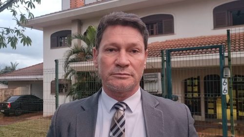 Imagem referente a Advogado diz que acusado de matar homem com facada após desacordo comercial agiu em legítima defesa