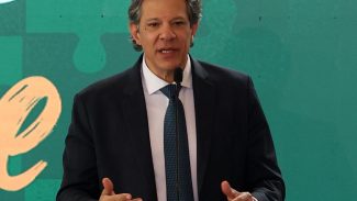 Haddad entrega hoje a Lula plano contra efeitos do tarifaço dos EUA