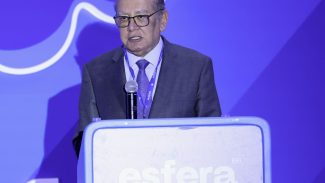 “Nenhum desconforto”, diz Mendes sobre prisão domiciliar de Bolsonaro