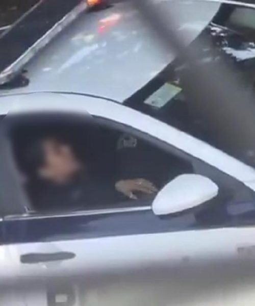Imagem referente a Escândalo: Policiais são flagrados em ato sexual dentro de viatura