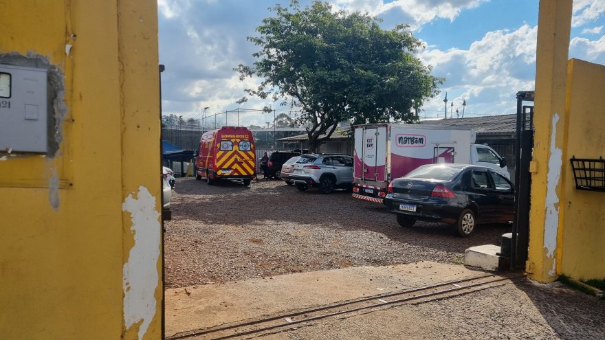 Menino de 13 anos quebra o braço jogando futebol no São Cristóvão