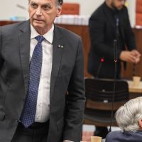 Imagem referente a Defesa de Bolsonaro recorre contra prisão domiciliar 