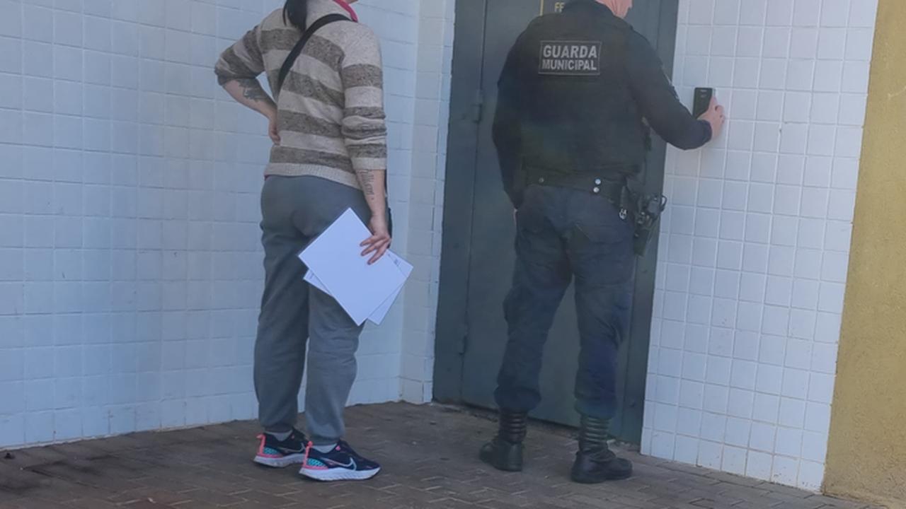 Briga entre comerciantes termina com condução à Delegacia em Cascavel Briga entre comerciantes termina com condução à Delegacia em Cascavel
