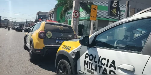 Bandido rende policial aposentado e rouba malote com R$49 mil em frente ao Sicredi Imagem referente a Bandido rende policial aposentado e rouba malote com R$49 mil em frente ao Sicredi