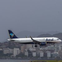 Aviões quase batem durante taxiamento no Aeroporto Internacional de SP Imagem referente a Aviões quase batem durante taxiamento no Aeroporto Internacional de SP