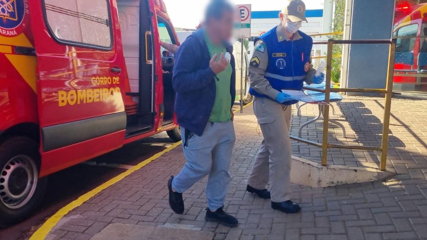 Palete despenca e idoso de 67 anos precisa amputar o dedo