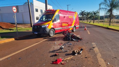 Cacetada! Mulher fica ferida após acidente na Avenida Piquiri em Cascavel Cacetada! Mulher fica ferida após acidente na Avenida Piquiri em Cascavel