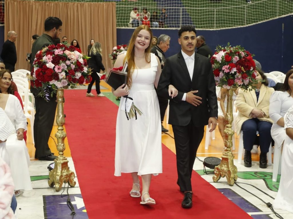 O amor está no ar! Casamento Coletivo formaliza a união de 127 casais em Cascavel
