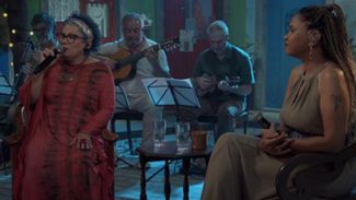 Samba-canção embala bate-papo inédito com Silvia Borba na TV Brasil