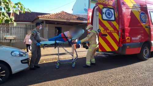 Mulher de 63 anos sofre queda enquanto lavava roupa em casa no Bairro Interlagos e fica ferida Mulher de 63 anos sofre queda enquanto lavava roupa em casa no Bairro Interlagos e fica ferida