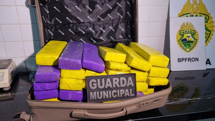 Preso em flagrante: paulista é detido com 25 quilos de maconha em Cascavel